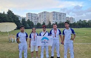 Spor A.Ş kupa ve madalyalar ile döndü