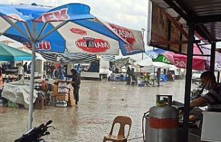 Şuhut’ta sağanak yağış etkili oldu