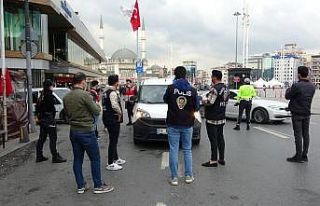Taksim’de helikopter destekli "Yeditepe huzur...