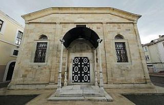 Tarihi İtalyan Kilisesi "Mimarlık Fakültesi"...