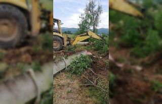 Tarlalara suyun ulaşması için çalışıyorlar