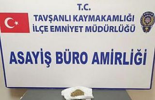 Tavşanlı’da durdurulan araçta uyuşturucu ele...