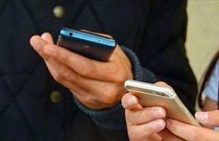 Telefon dolandırıcılarına karşı uyarı
