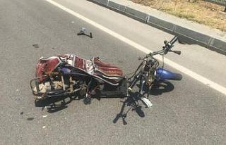 Ticari araçla çarpışan elektrikli bisikletteki...