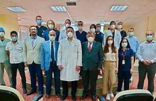 Tıp Fakültesinin ilk doktorları göreve başladı