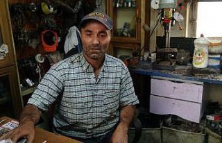 Tırnakçılık yapan hırsız güvenlik kamerasına...