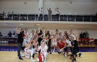 Turgutlu Belediye Kadın Basketbol galibiyetle başladı