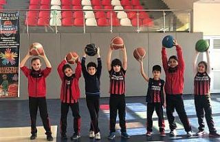 Turgutlu Belediyesi geleceğin yıldız sporcularını...