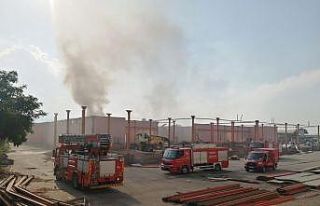 Turgutlu’da yıkımı yapılan soğuk hava deposunda...