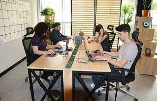 Türkiye’de izlenme rekorları kıran ’Çukur’...