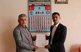 Türkiye’nin en genç muhtarı derneğe üye oldu