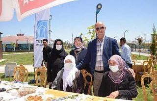 Tuşba Belediyesinden ‘Dünya Kahvaltı Günü’...