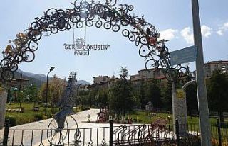 Uşak Üniversitesi öğrencilerinin projeleri hız...