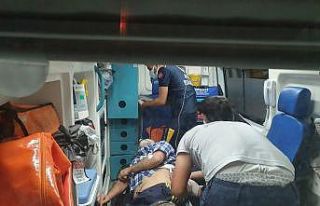 Üvey oğlu tarafından sırtından ve bacağından...