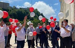 Uzunmehmet camisi önünde Kızılayın yıl dönümü...