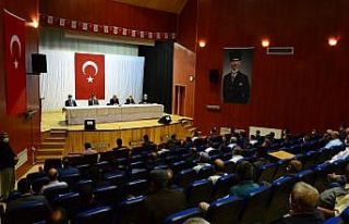 Vali Akın, Kaman ilçesinde muhtarları dinledi