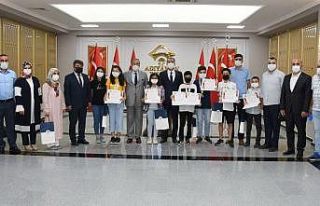 Vali Çuhadar, geleceğin bilim insanlarını ağırladı