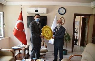 Vali Karadeniz Demirci ve Köprübaşı’nda incelemelerde...