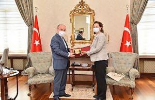 Vali Karadeniz yabancı misafirlerini ağırladı