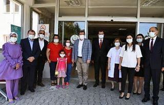Vali Tavlı’ dan sağlık çalışanlarına moral...