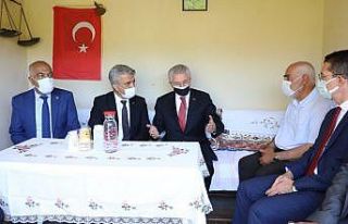 Validen Songül öğretmenin ailesine taziye ziyareti