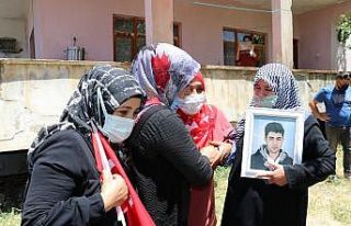 Vanlı anneler kızı örgütten kaçan Atiye Dayan’ın...