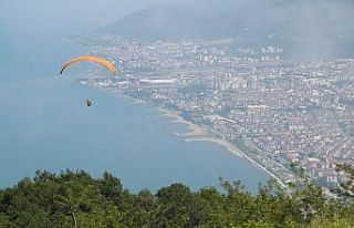 Yamaç paraşütü tutkunları Ordu’yu mesken tuttu