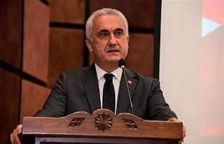 Yangınlarla mücadele eden şehirde 50 bin evin elektrik...
