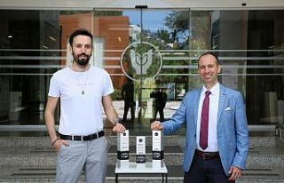 Yaşar Üniversitesine sosyal medya ödülü