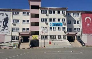 Yavuzlar Ortaokulu’nda "Arkadaşım Öğretmenim"...