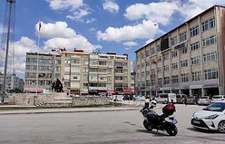 Yayalara geçiş hakkı tanımayan sürücülere ceza...