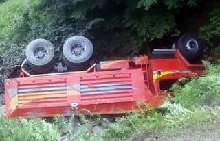 Yeni aldığı kamyonun altına kaldı: 1 ölü