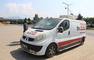 Yerel televizyonun yayın aracına saldırı