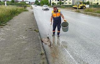 Yoğun yağışa rağmen temizlik durmadı