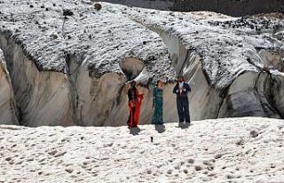 Yüksekova Cilo Dağlarındaki 20 bin yıllık buzullar...