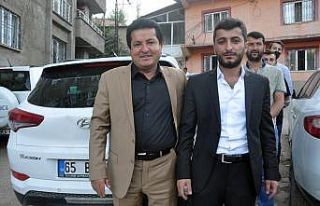 Yüksekova’da 2 mahalle ile bir köy yeni muhtarlarını...
