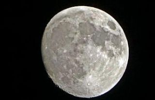 Yüksekova’da dolunay güzelliği