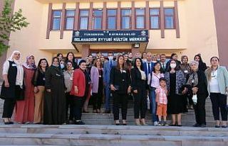 Yüksekova’da yılsonu sergisi