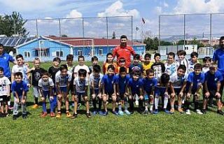 Yunusemre Altyapı Futbol Festivali sona erdi