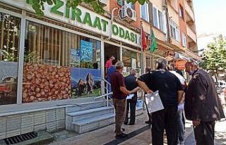 Ziraat Odasında son gün yoğunluğu
