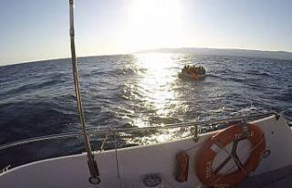 12 göçmen Ayvacık açıklarında kurtarıldı