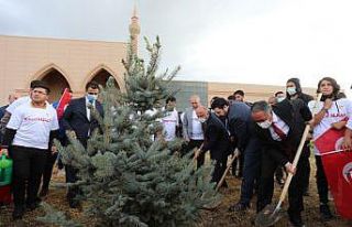 15 Temmuz şehitleri anısına fidan dikildi