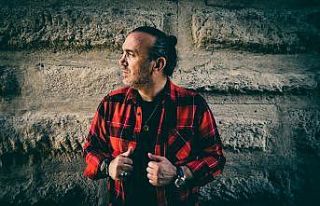 15 Temmuz’a özel şarkı yaptı