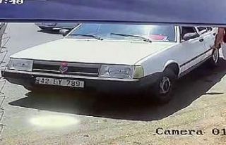 30 saniyede çaldı, kendi otomobiline biner gibi,...