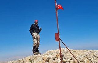 3 bin 70 metrelik dağa solo tırmanış