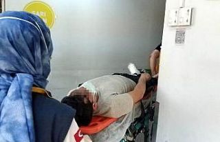 3. katın balkonundan düşen genç ölümden döndü