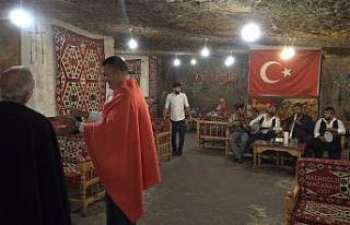 45 derecede battaniye ve sobayla ısınıyorlar