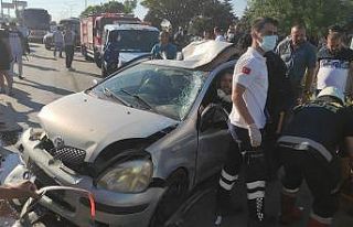 6 aracın karıştığı zincirleme kazada astsubay...