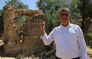 6 tescilli tarihi yapının bulunduğu köy, dünyanın...