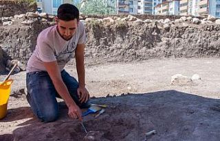 9 bin yıl öncesine ait yaşam alanında çalışmalar...